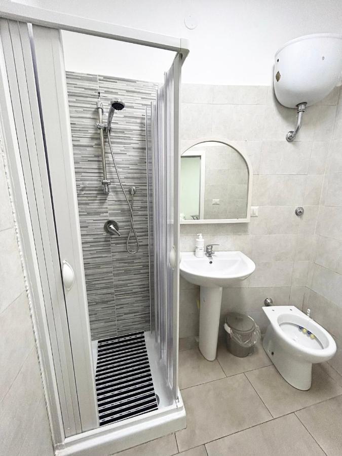 House Cavour Napoli Apartment Luaran gambar